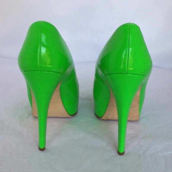 Brian Atwood Maniac Apple Green Platform Pump 8 - Picture 5 of 8